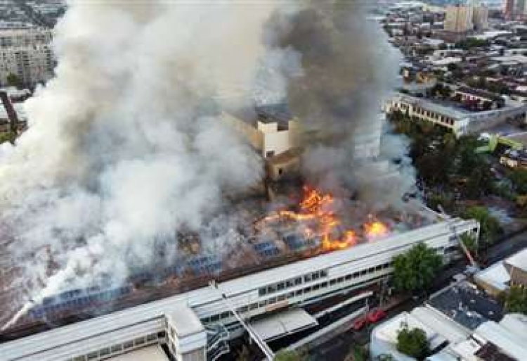 Incendio en un hospital de Santiago de Chile obliga a evacuar a personal y pacientes