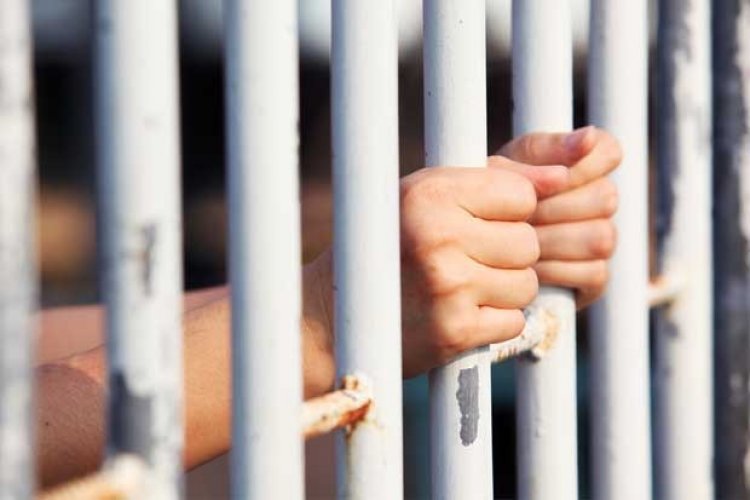 Autor de violación a sus hijastras es sentenciado a 30 años de cárcel