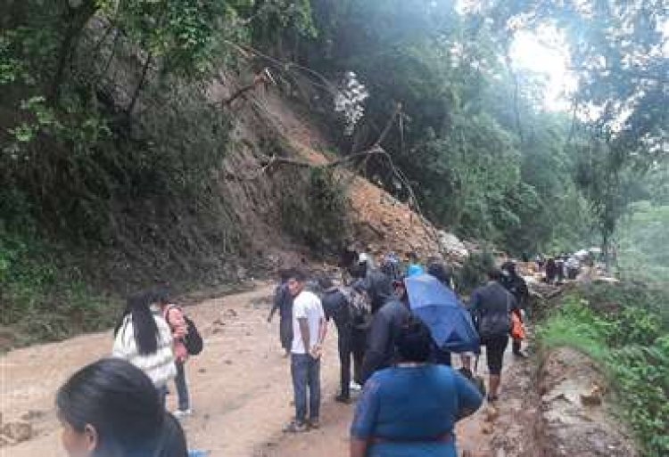 Ruta a Bermejo, La Angostura y Comarapa registra problemas de transitabilidad por deslizamientos